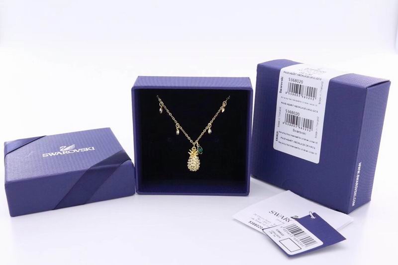 Swarovski Necklace 01lyr04 (1)